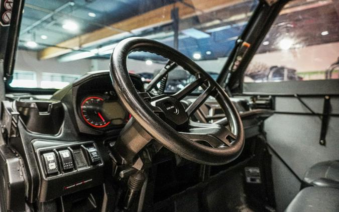 2017 Can-Am Defender