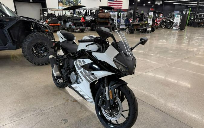 2026 CFMOTO SS 300