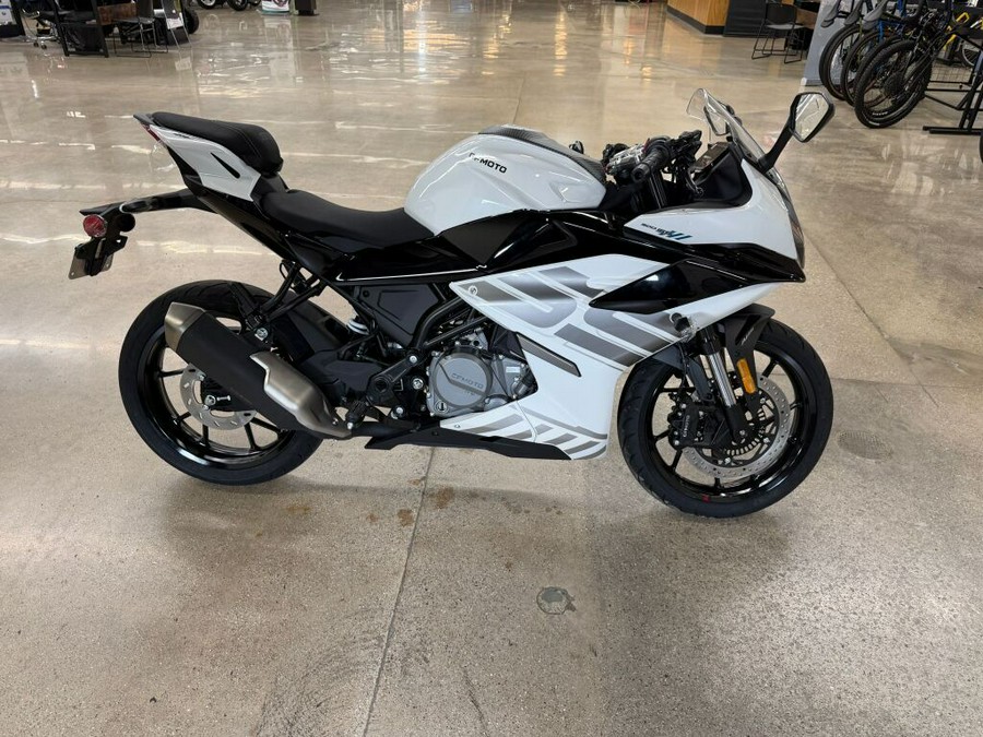 2026 CFMOTO SS 300