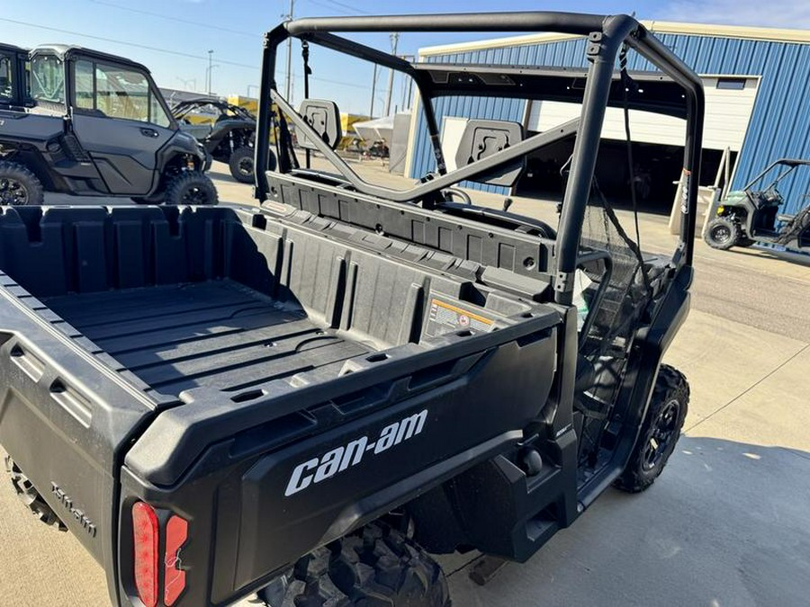 2026 Can-Am® Defender DPS HD9 Compass Green