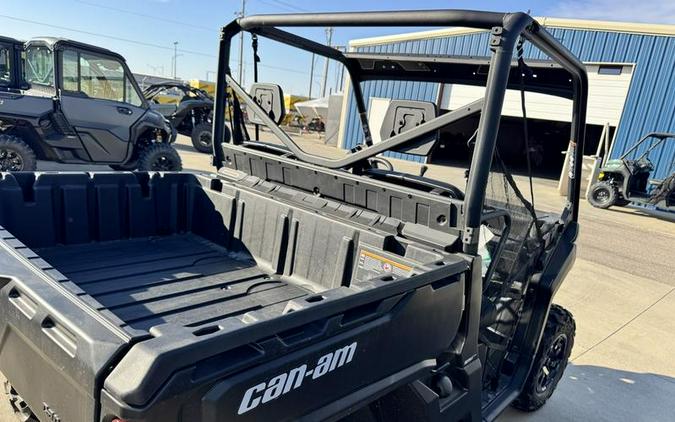 2026 Can-Am® Defender DPS HD9 Compass Green