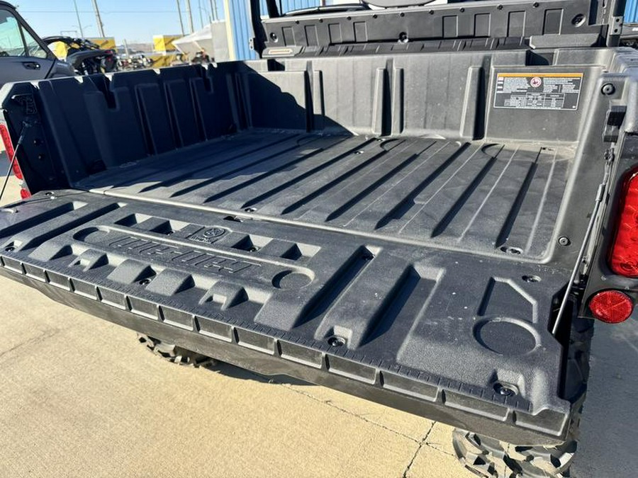 2026 Can-Am® Defender DPS HD9 Compass Green