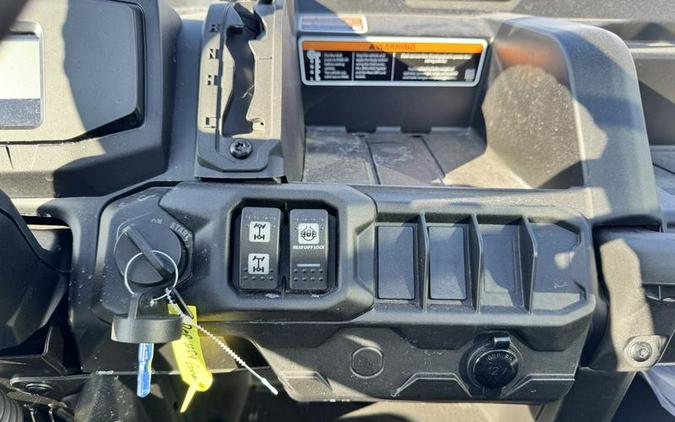 2026 Can-Am® Defender DPS HD9 Compass Green