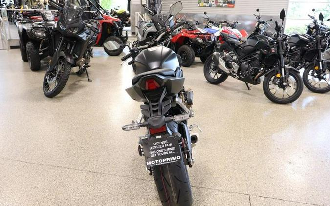 2026 Honda® CB650R E-Clutch