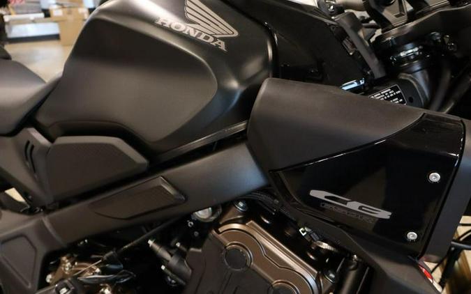 2026 Honda® CB650R E-Clutch