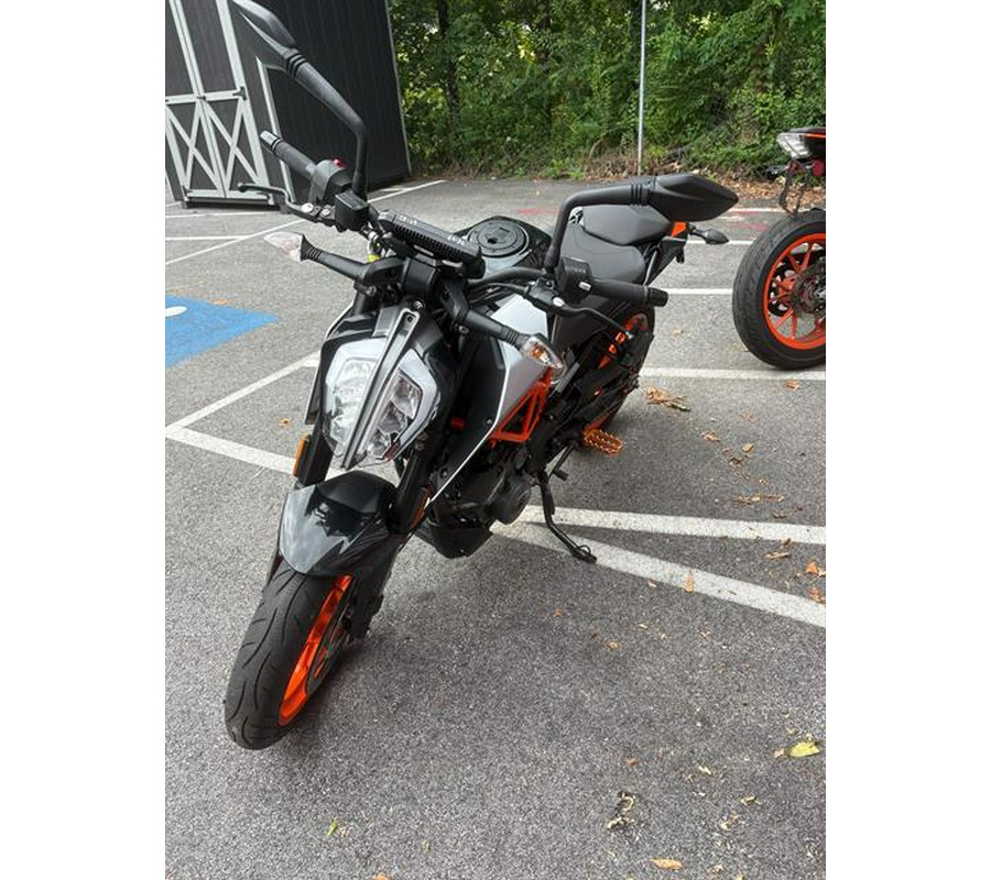 2022 KTM 390 Duke