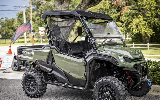 2024 Honda® Pioneer 1000 Deluxe