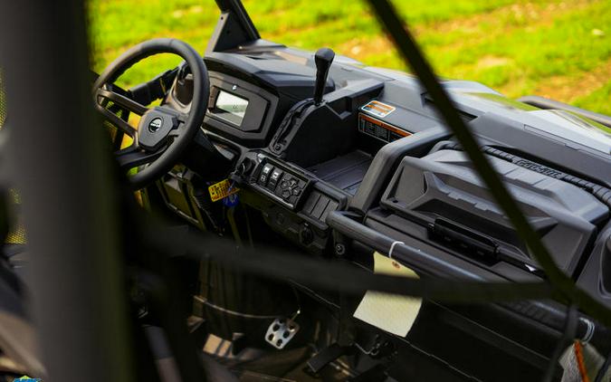 2024 Can-Am® Defender XT HD10