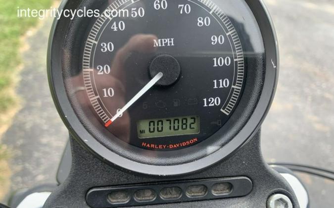 2011 Harley-Davidson® XL883N - Sportster® Iron 883™
