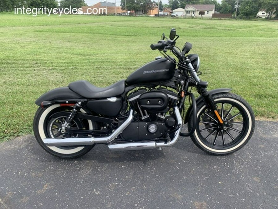 2011 Harley-Davidson® XL883N - Sportster® Iron 883™