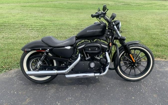 2011 Harley-Davidson® XL883N - Sportster® Iron 883™