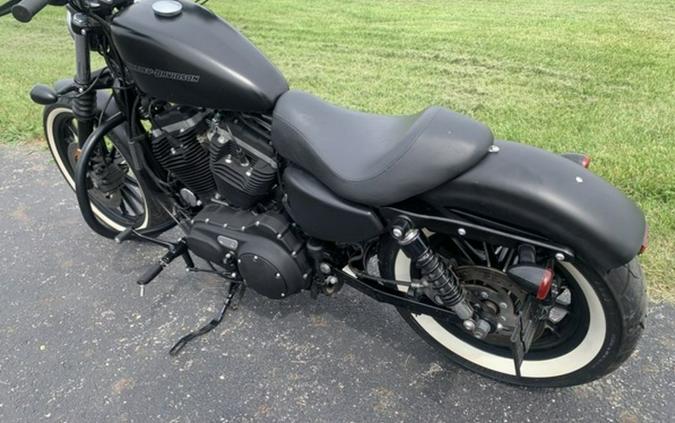2011 Harley-Davidson® XL883N - Sportster® Iron 883™