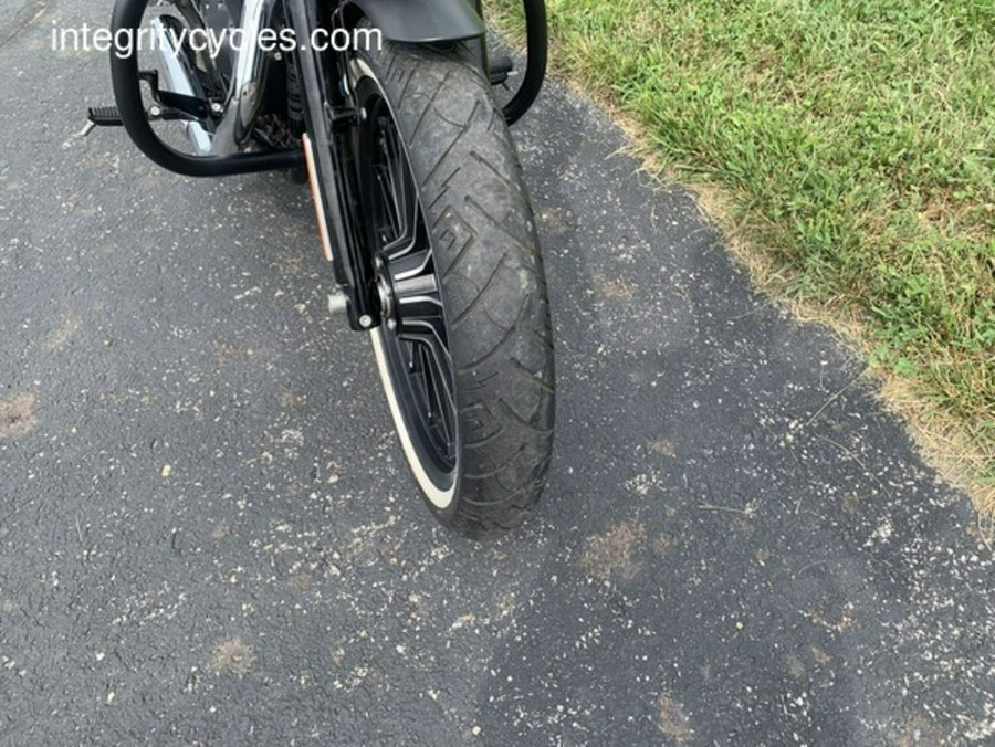 2011 Harley-Davidson® XL883N - Sportster® Iron 883™