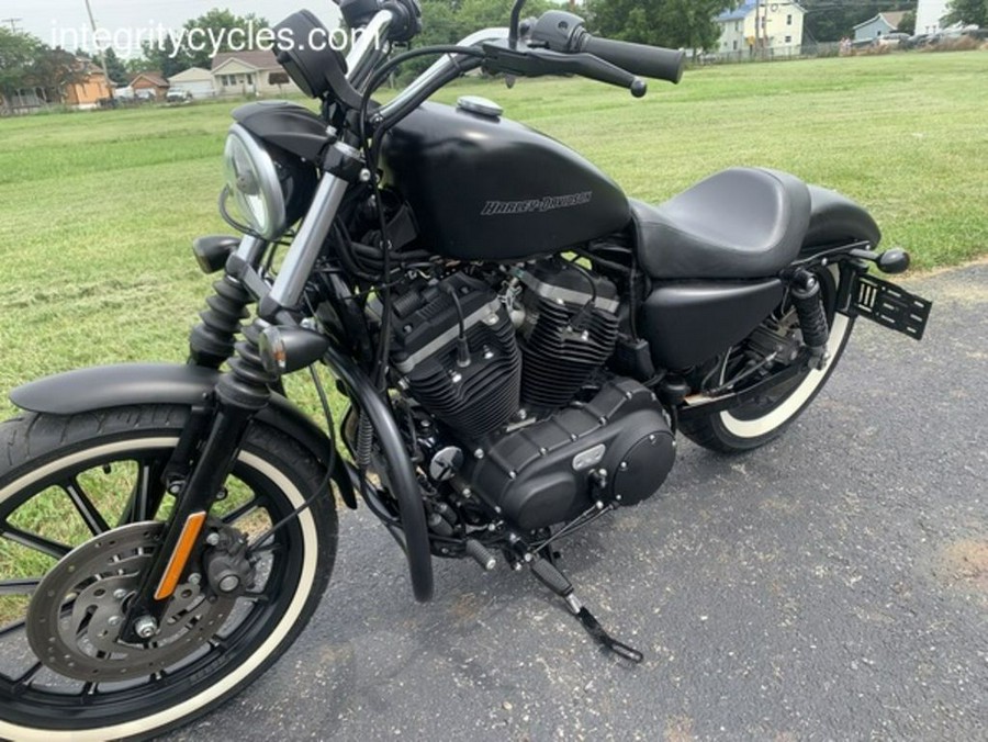 2011 Harley-Davidson® XL883N - Sportster® Iron 883™