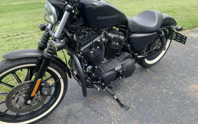 2011 Harley-Davidson® XL883N - Sportster® Iron 883™