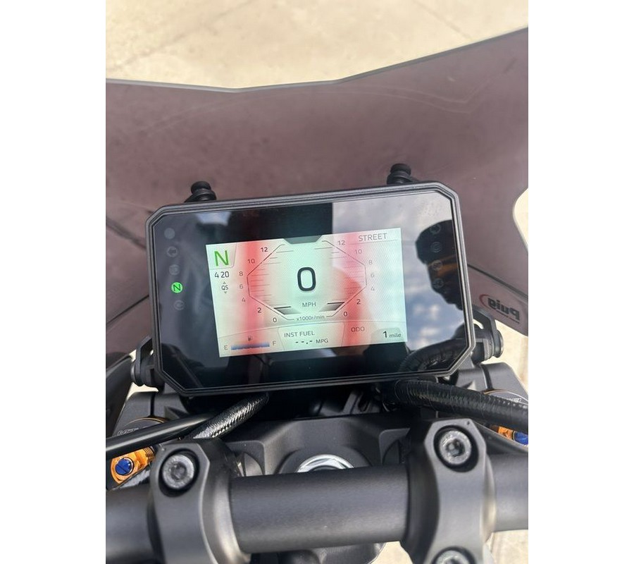 2025 Yamaha MT-09 SP