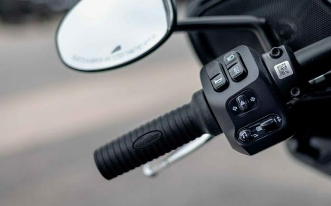 2025 Indian Roadmaster PowerPlus Dark Horse 112 w/PowerBand Black Smoke