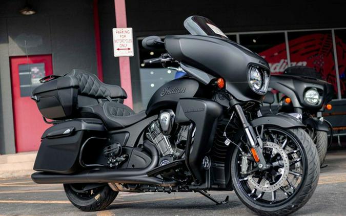 2025 Indian Roadmaster PowerPlus Dark Horse 112 w/PowerBand Black Smoke