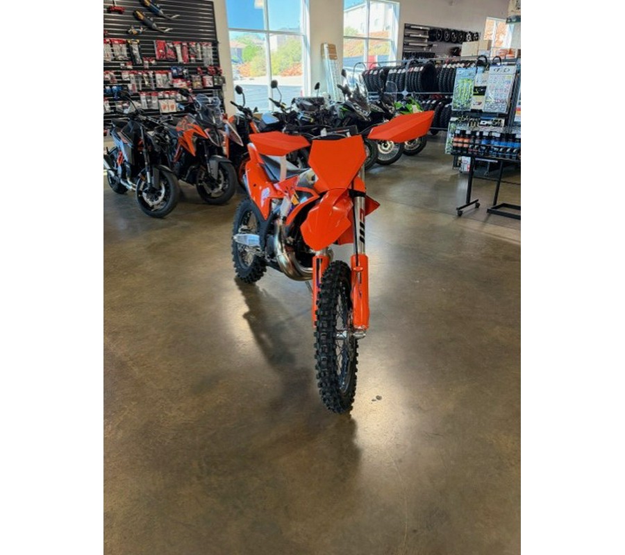 2026 KTM XC 300
