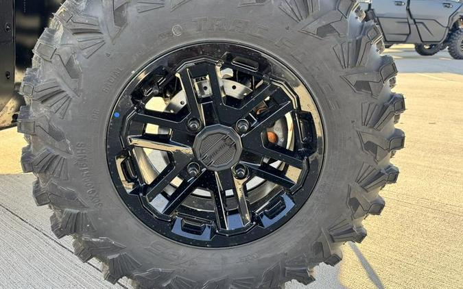 2026 Can-Am® Defender Limited HD11