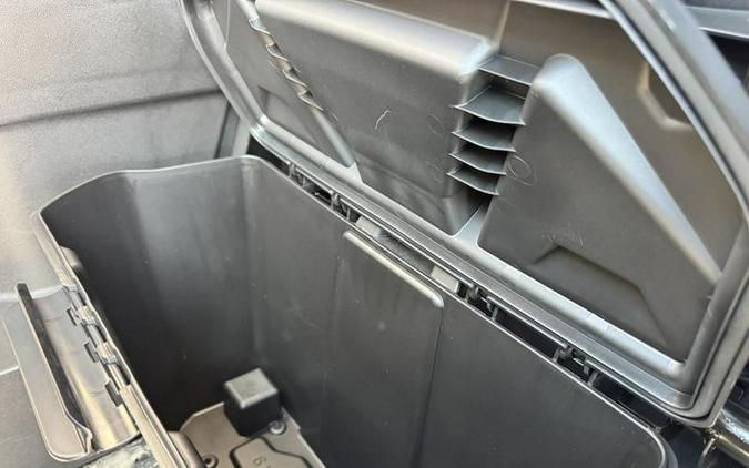 2026 Can-Am® Defender Limited HD11