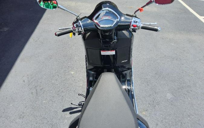 2023 Vespa GTS Super 300