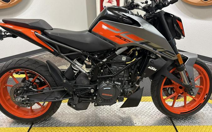 2023 KTM 200 DUKE