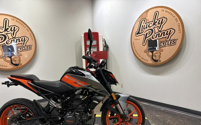 2023 KTM 200 DUKE