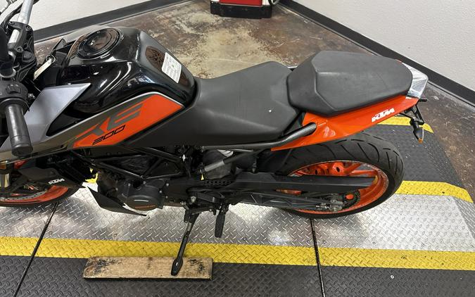 2023 KTM 200 DUKE