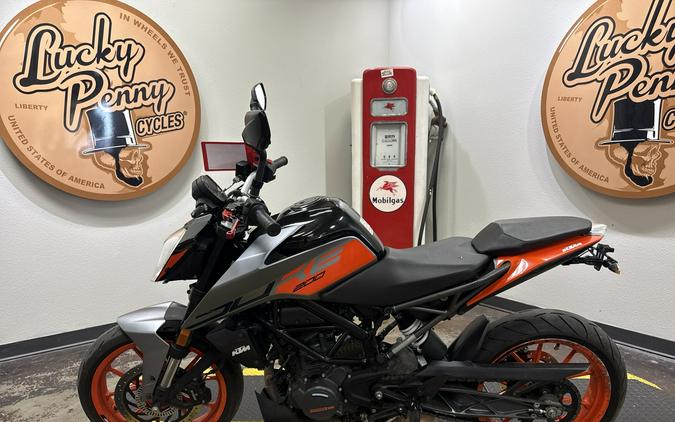 2023 KTM 200 DUKE