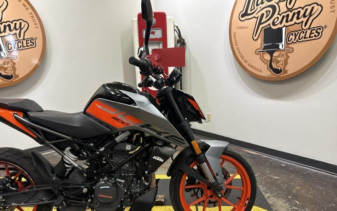 2023 KTM 200 DUKE