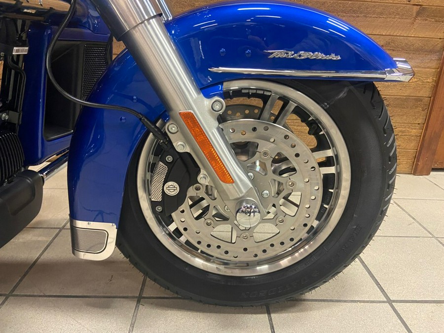 2024 Harley-Davidson Tri Glide Ultra Blue Burst FLHTCUTG