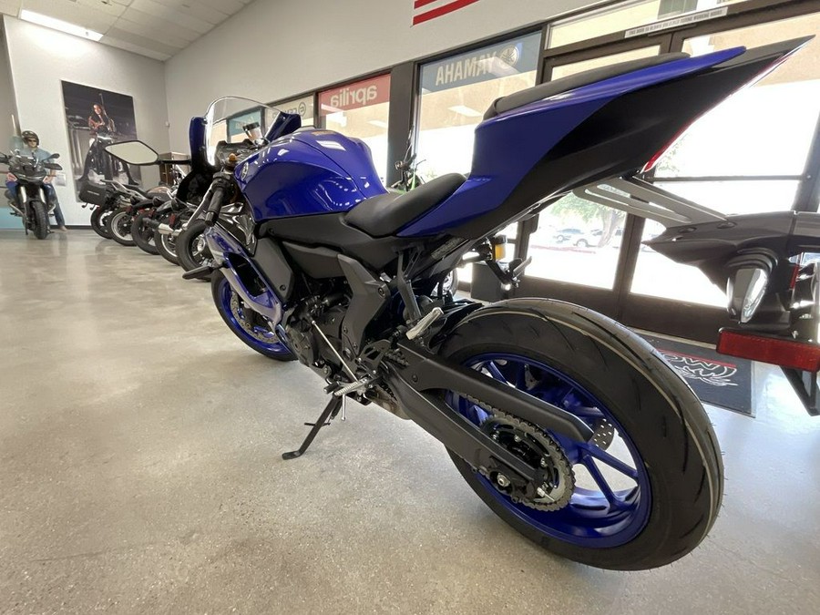 2025 Yamaha YZF-R7