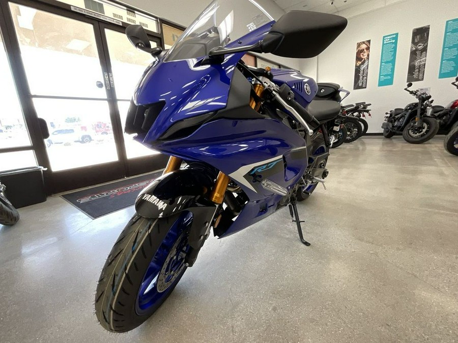 2025 Yamaha YZF-R7