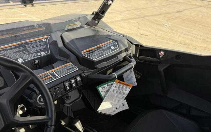2026 Can-Am® Commander MAX XT-P