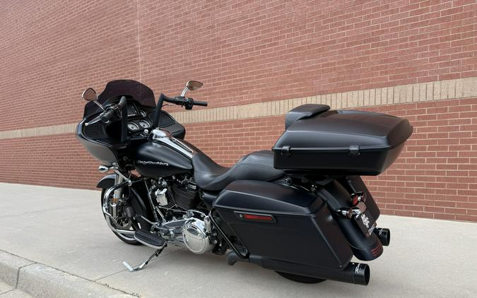 2017 Harley-Davidson® Road Glide® Special Black Denim