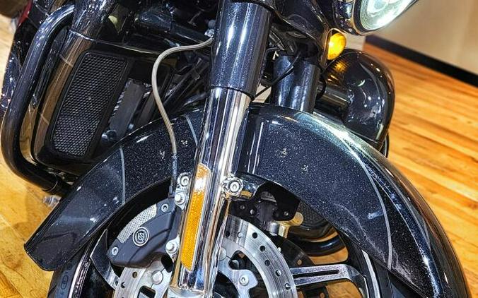 USED 2017 Harley-Davidson® CVO™ Street Glide®, FLHXSE