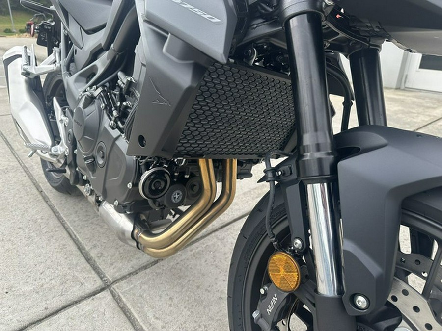 2025 Honda CB750 Hornet