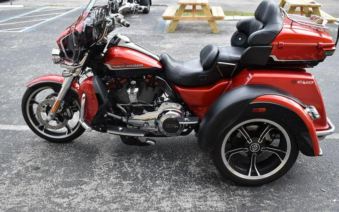 2021 Harley-Davidson® FLHTCUTGSE - CVO™ Tri Glide®