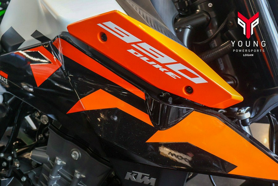 2027 KTM 990 Duke