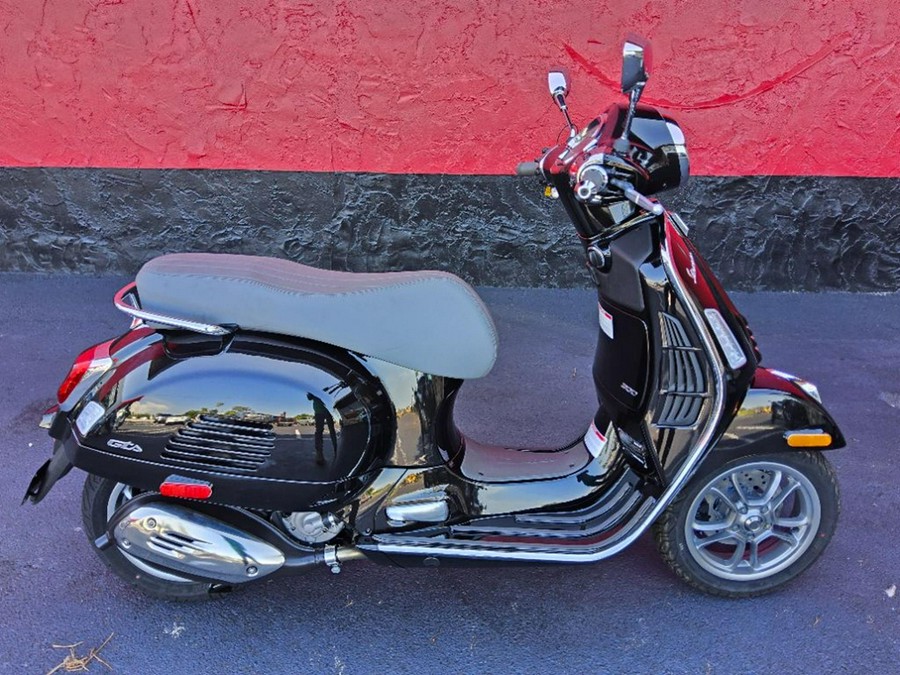 2023 Vespa GTS 300