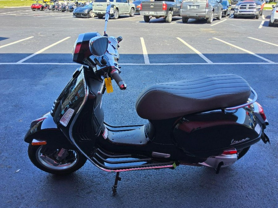 2023 Vespa GTS 300