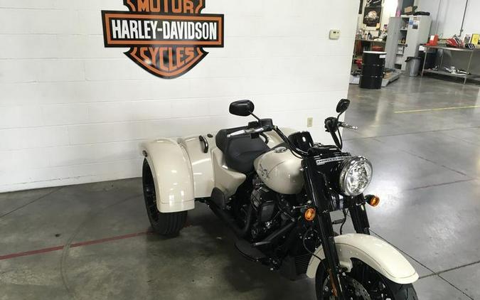 2023 Harley-Davidson® FLRT - Freewheeler®