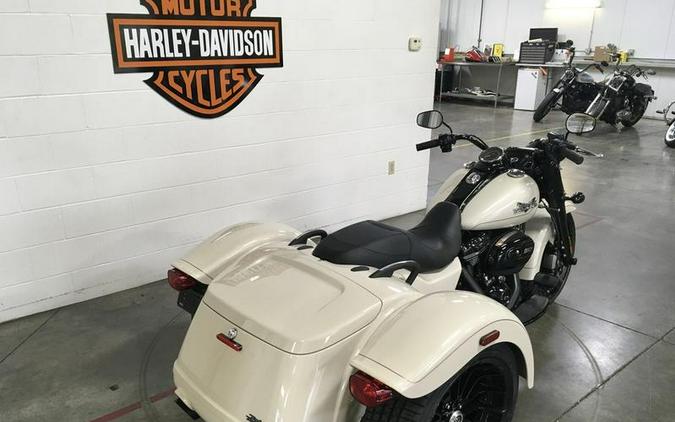 2023 Harley-Davidson® FLRT - Freewheeler®