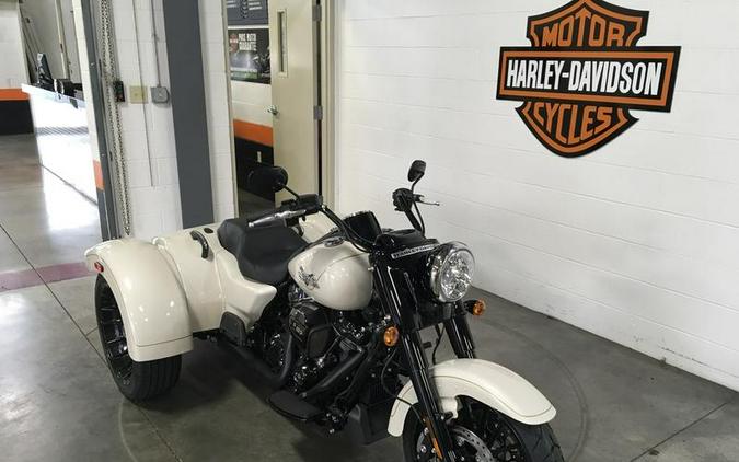 2023 Harley-Davidson® FLRT - Freewheeler®