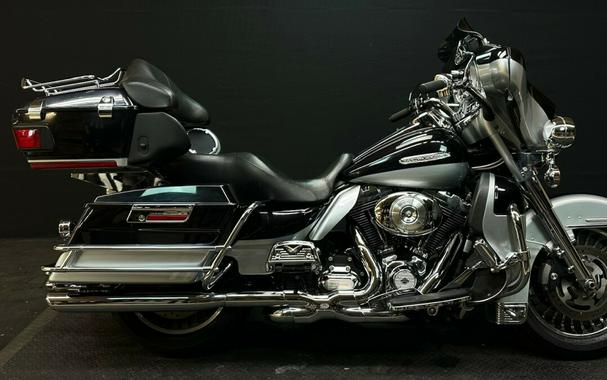 Harley-Davidson Electra Glide Ultra Limited 2012 FLHTK BLUE/ SILVER