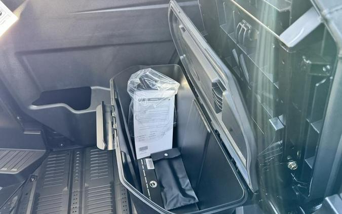 2026 Can-Am® Defender Limited HD11