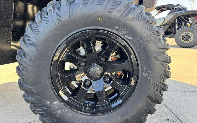 2026 Can-Am® Defender Limited HD11