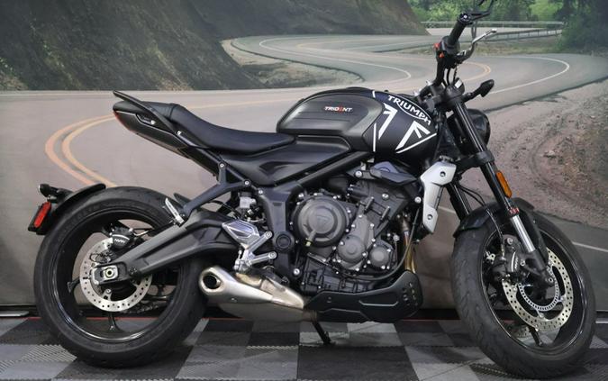 2023 Triumph Trident 660 Matte Jet Black / Matte Silver Ice