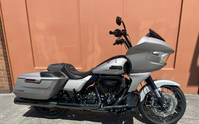 2023 Harley-Davidson CVO Road Glide Review [16 Fast Facts]